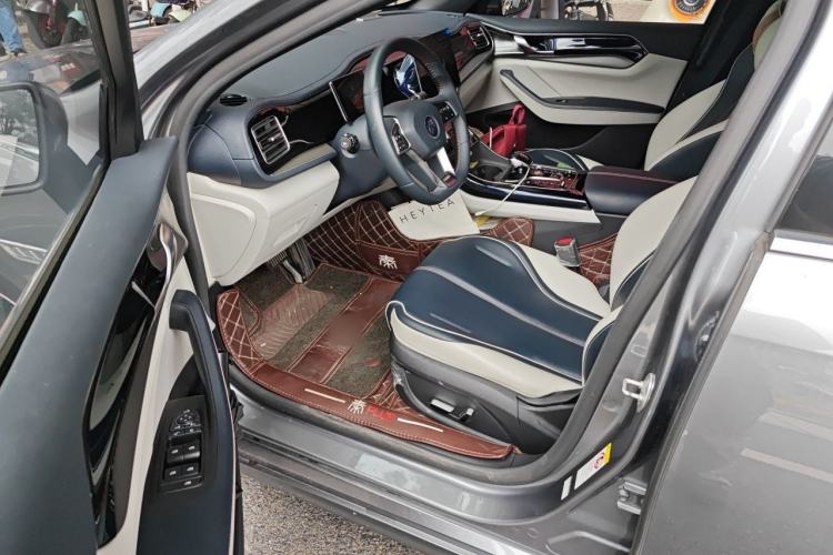 Used BYD Qin PLUS 2021 DM-i 55KM Flagship Model Interior 3