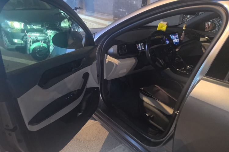 Used BYD Qin PLUS 2021 DM-i 55KM Flagship Model Interior 3