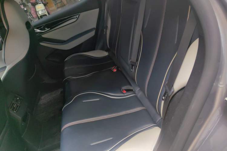 Used BYD Qin PLUS 2021 EV 500KM Luxury Model Interior 4