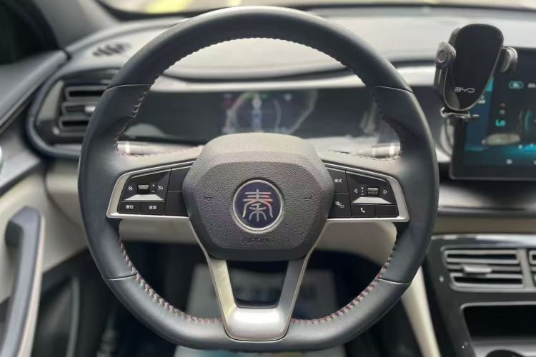 Used BYD Qin PLUS 2021 DM-i 55KM Prestige Model Interior 4