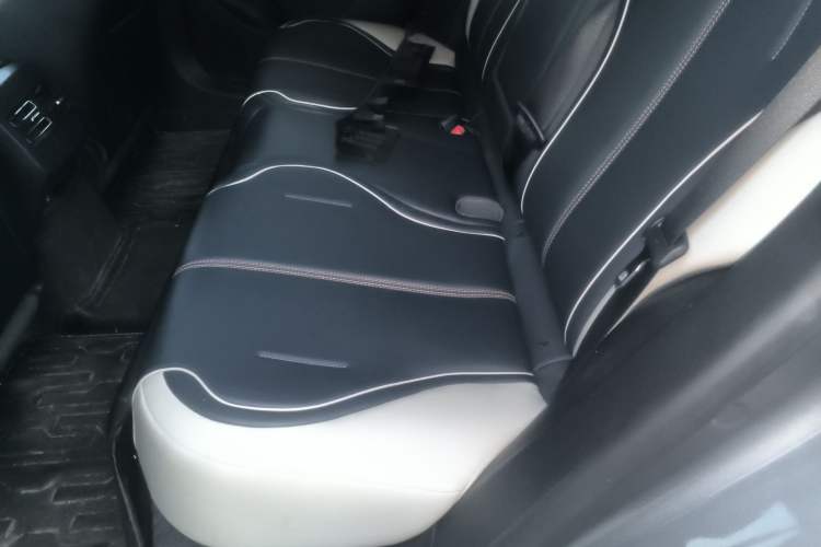 Used BYD Qin PLUS 2021 EV 500KM Premium Model Interior 4
