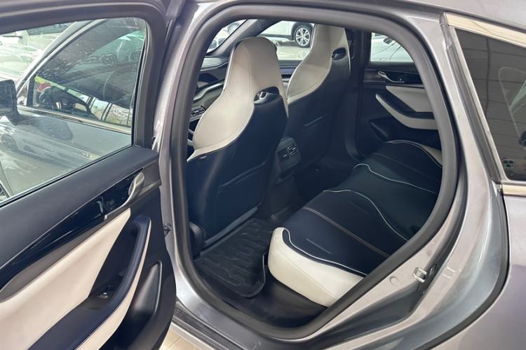 Used BYD Qin PLUS 2021 DM-i 55KM Flagship Model Interior 4