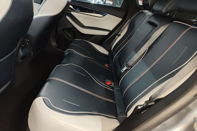 Used BYD Qin PLUS 2021 EV 400KM Luxury Model Interior 4