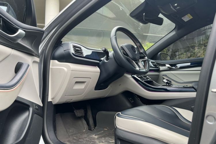Used BYD Qin PLUS 2021 DM-i 120KM Flagship Model Interior 5