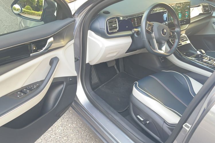 Used BYD Qin PLUS 2021 DM-i 55KM Flagship Model Interior 5