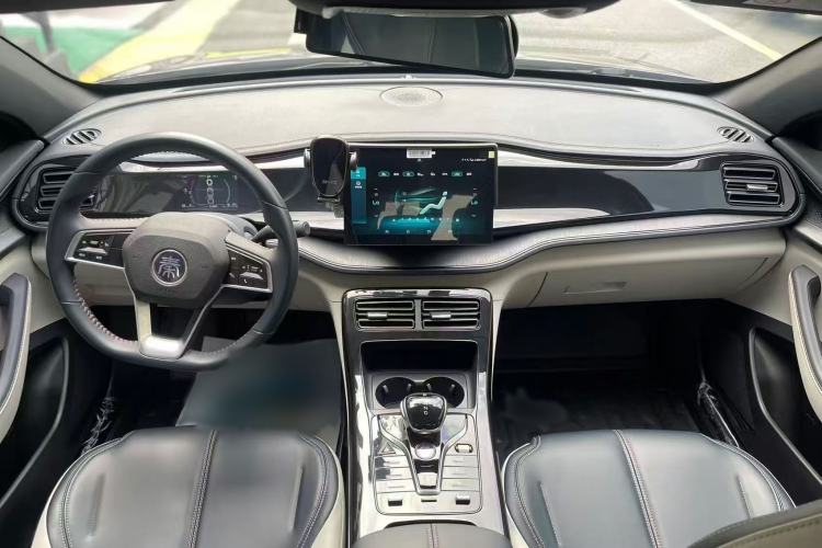 Used BYD Qin PLUS 2021 DM-i 55KM Prestige Model Interior 5