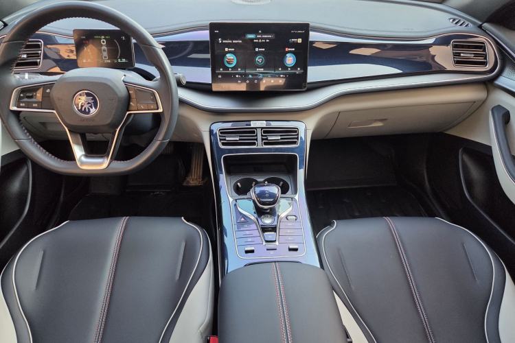Used BYD Qin PLUS 2021 DM-i 55KM Flagship Model Interior 5