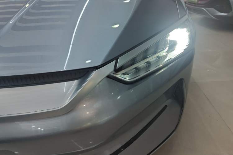 Used BYD Qin PLUS 2021 EV 500KM Luxury Model Left Front Headlight