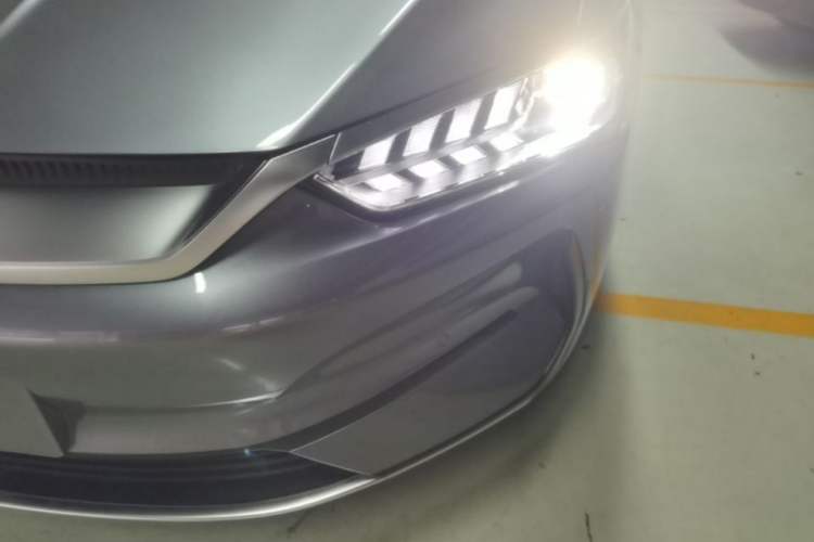 Used BYD Qin PLUS 2021 EV 600KM Flagship Model Left Front Headlight