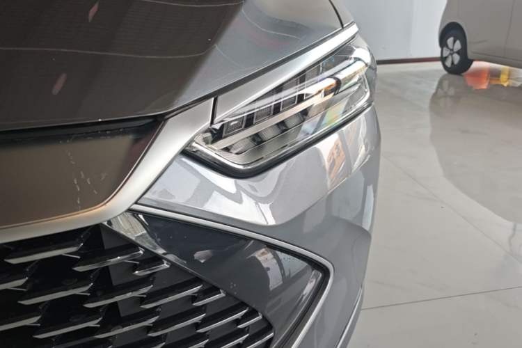 Used BYD Qin PLUS 2021 DM-i 55KM Flagship Model Left Front Headlight