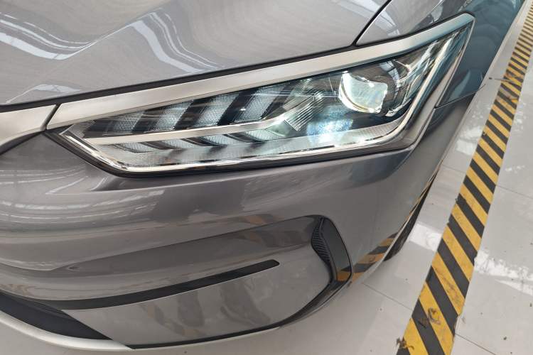 Used BYD Qin PLUS 2021 EV 400KM Leading Comfort Edition Left Front Headlight