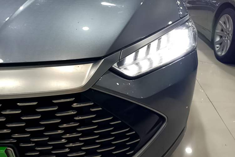 Used BYD Qin PLUS 2021 DM-i 55KM Flagship Model Left Front Headlight