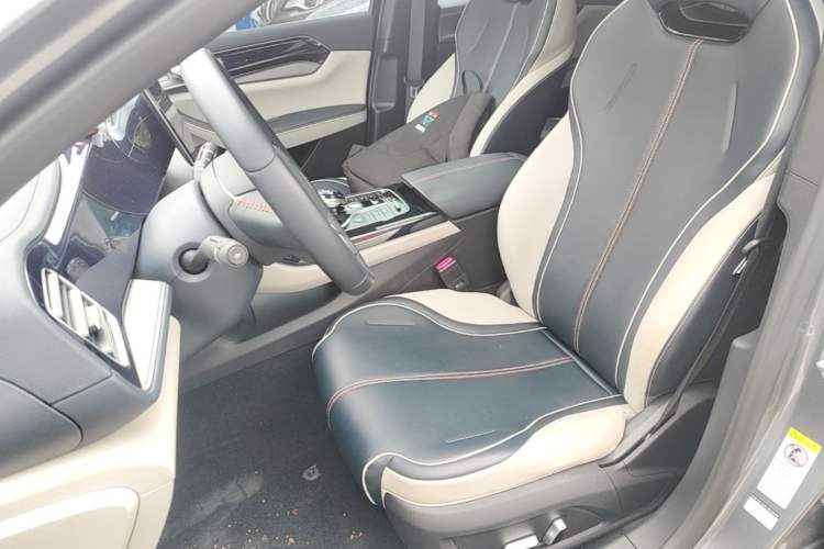 Used BYD Qin PLUS 2021 DM-i 55KM Flagship Model Left Front Seat