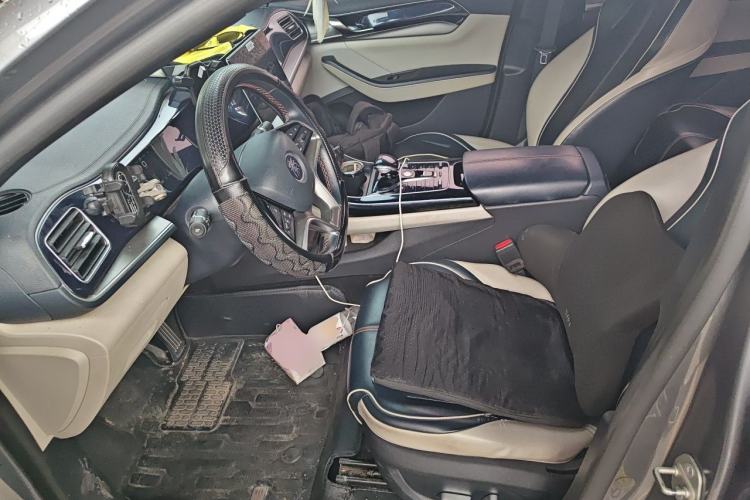 Used BYD Qin PLUS 2021 EV 400KM Luxury Model Left Front Seat