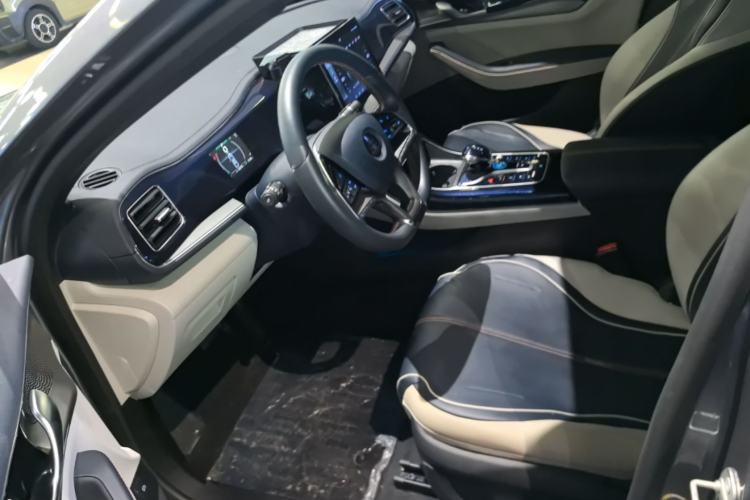 Used BYD Qin PLUS 2021 EV 400KM Luxury Model Left Front Seat