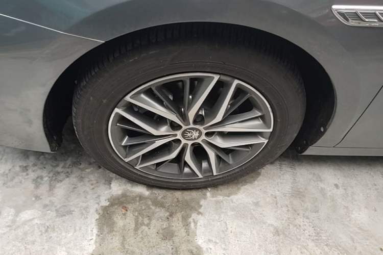 Used BYD Qin PLUS 2021 DM-i 55KM Flagship Model Left Front Wheel Hub