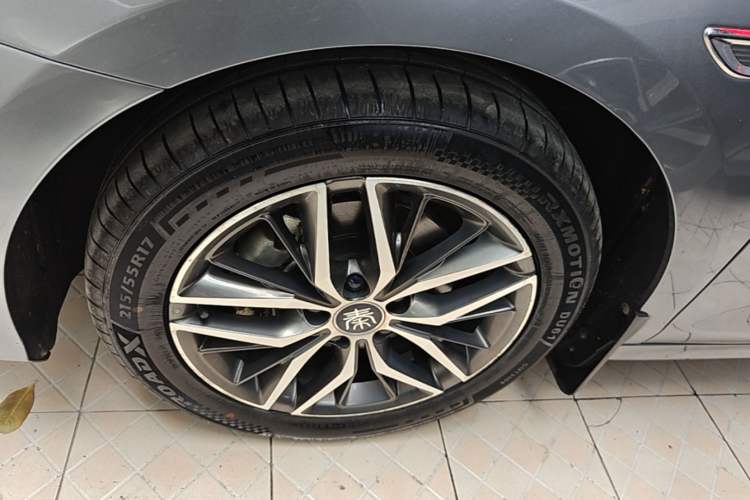Used BYD Qin PLUS 2021 DM-i 55KM Flagship Model Left Front Wheel Hub