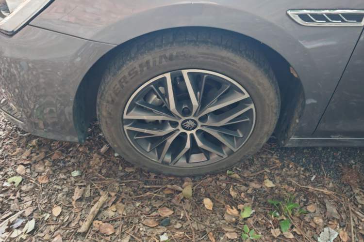 Used BYD Qin PLUS 2021 DM-i 55KM Flagship Model Left Front Wheel Hub