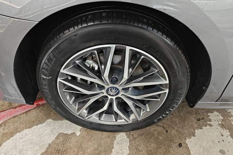 Used BYD Qin PLUS 2021 DM-i 55KM Flagship Model Left Front Wheel Hub