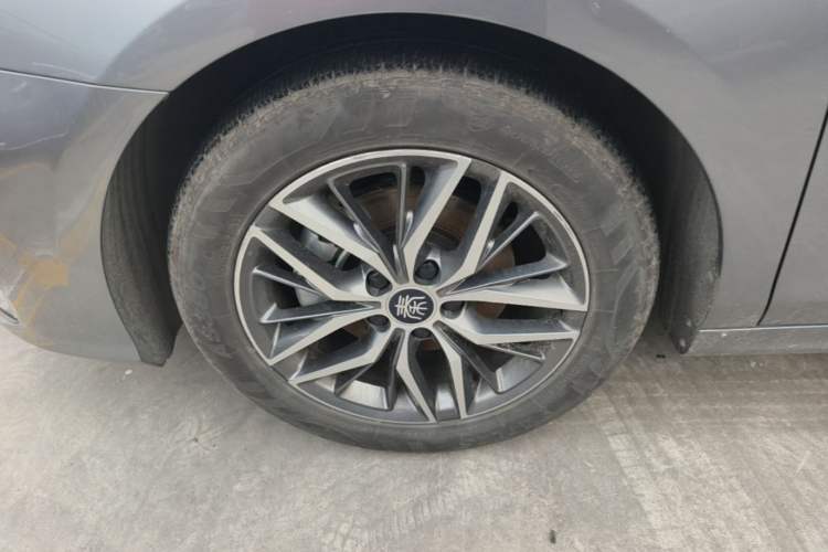 Used BYD Qin PLUS 2021 DM-i 55KM Flagship Model Left Front Wheel Hub