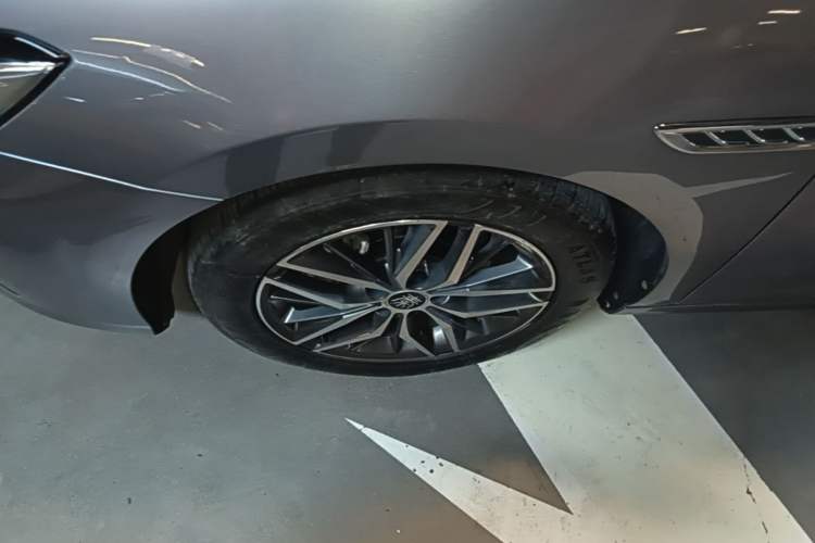 Used BYD Qin PLUS 2021 DM-i 55KM Flagship Model Left Front Wheel Hub