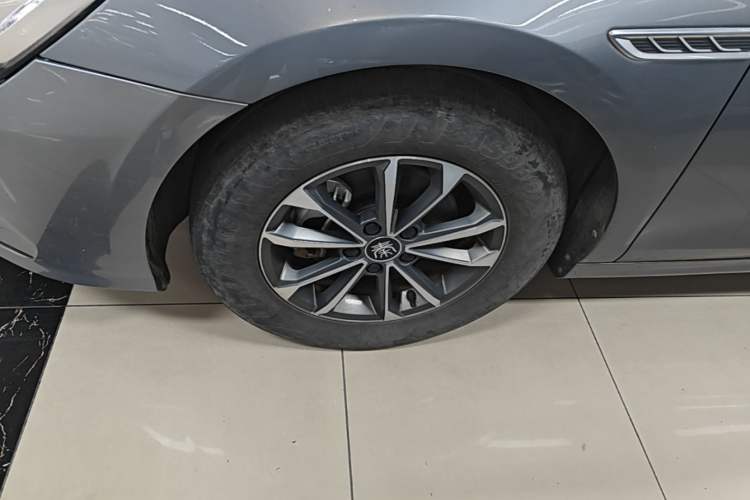 Used BYD Qin PLUS 2021 DM-i 55KM Prestige Model Left Front Wheel Hub