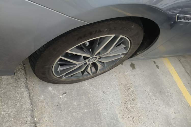 Used BYD Qin PLUS 2021 DM-i 55KM Flagship Model Left Front Wheel Hub