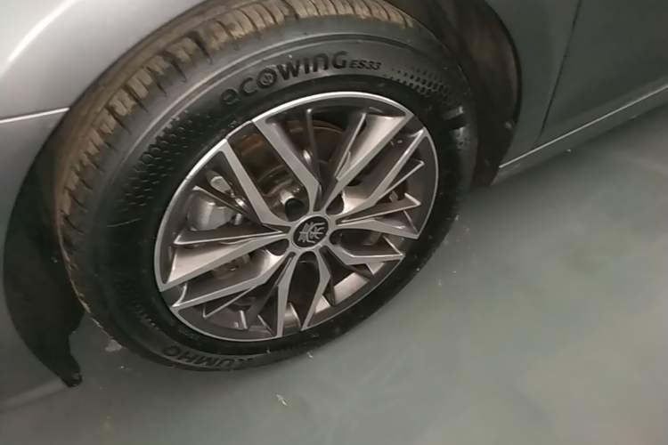 Used BYD Qin PLUS 2021 DM-i 55KM Flagship Model Left Front Wheel Hub
