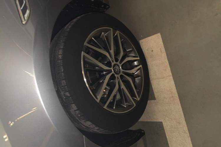 Used BYD Qin PLUS 2021 DM-i 55KM Flagship Model Left Front Wheel Hub