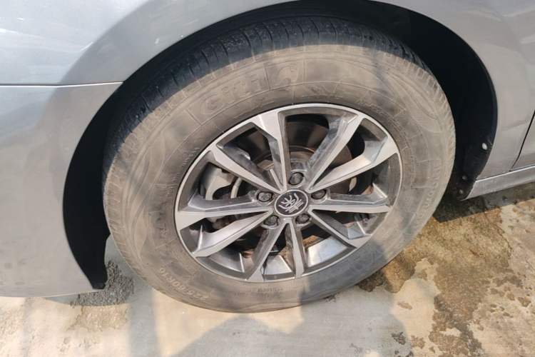 Used BYD Qin PLUS 2021 DM-i 55KM Prestige Model Left Front Wheel Hub