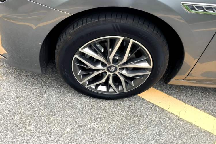 Used BYD Qin PLUS 2021 DM-i 120KM Flagship Model Left Front Wheel Hub