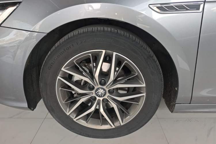 Used BYD Qin PLUS 2021 DM-i 55KM Flagship Model Left Front Wheel Hub