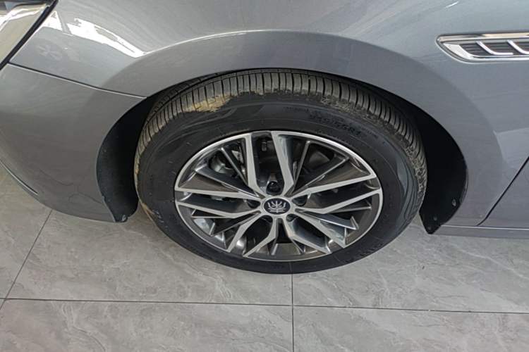 Used BYD Qin PLUS 2021 DM-i 55KM Flagship Model Left Front Wheel Hub