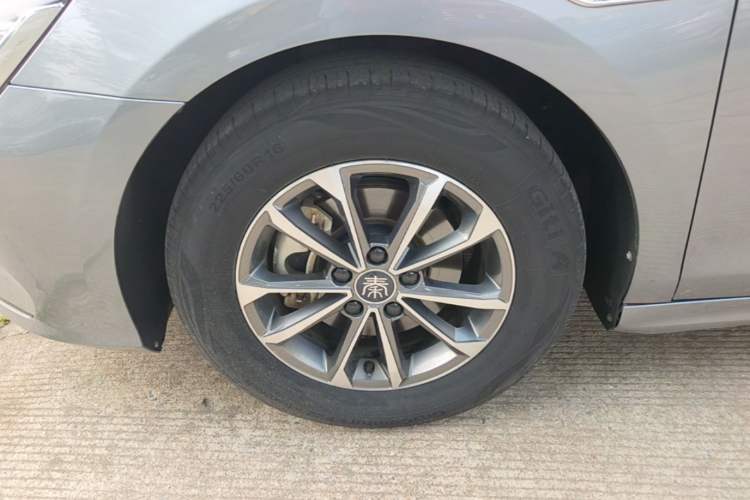 Used BYD Qin PLUS 2021 DM-i 55KM Prestige Model Left Front Wheel Hub