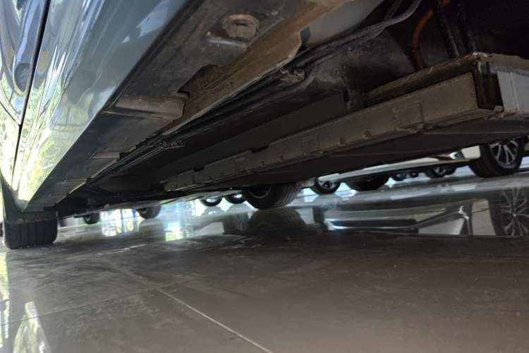 Used BYD Qin PLUS 2021 DM-i 55KM Flagship Model Left Side Sill