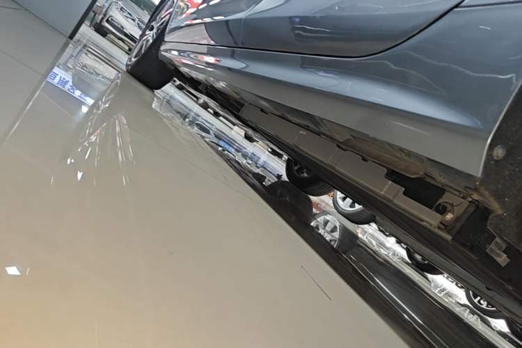 Used BYD Qin PLUS 2021 DM-i 120KM Flagship Model Left Side Sill