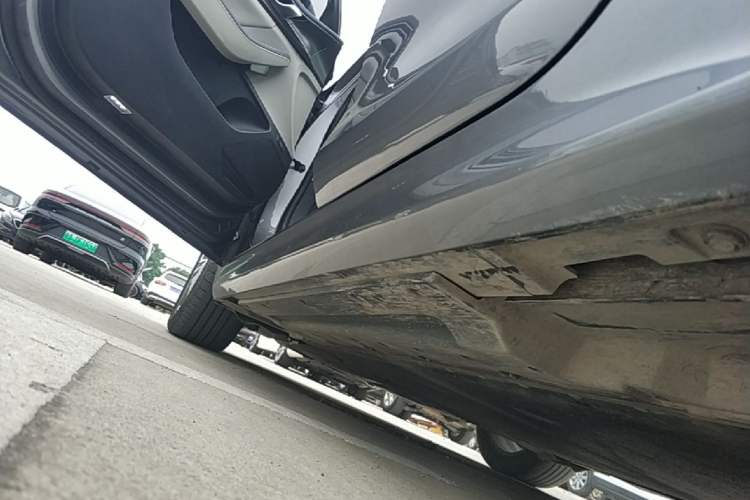 Used BYD Qin PLUS 2021 EV 500KM Premium Model Left Side Sill