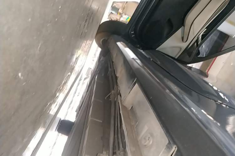 Used BYD Qin PLUS 2021 DM-i 120KM Prestige Model Left Side Sill