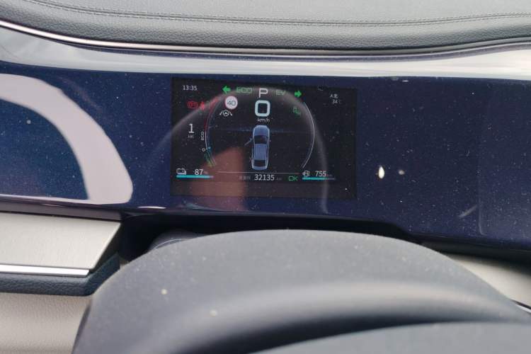 Used BYD Qin PLUS 2021 DM-i 120KM Flagship Model Odometer Close Up