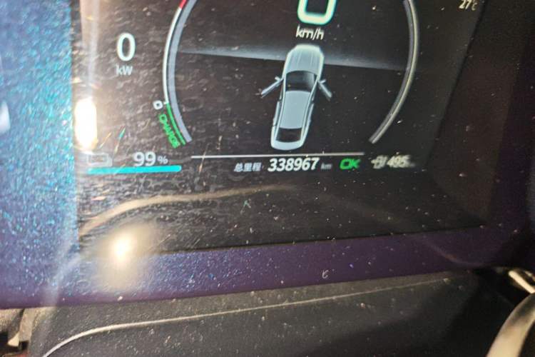 Used BYD Qin PLUS 2021 EV 500KM Luxury Model Odometer Close Up