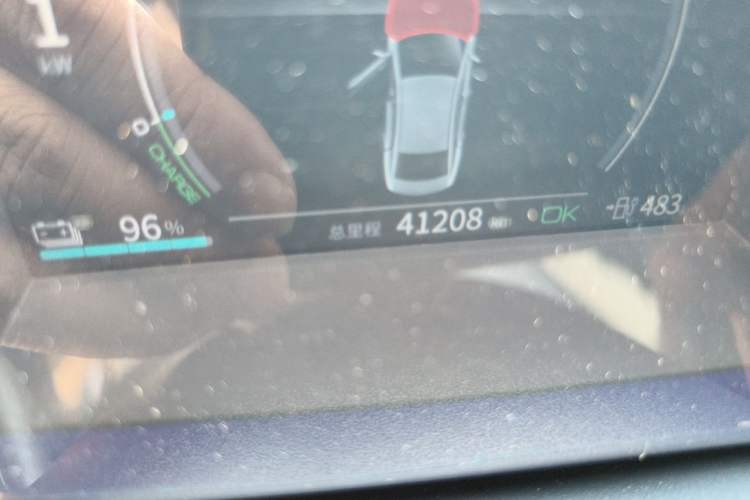 Used BYD Qin PLUS 2021 EV 500KM Premium Model Odometer Close Up