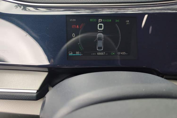 Used BYD Qin PLUS 2021 EV 500KM Luxury Model Odometer Close Up