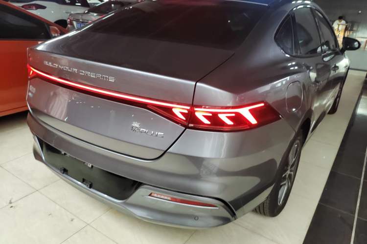 Used BYD Qin PLUS 2021 DM-i 55KM Flagship Model Rear Right 45 Deg