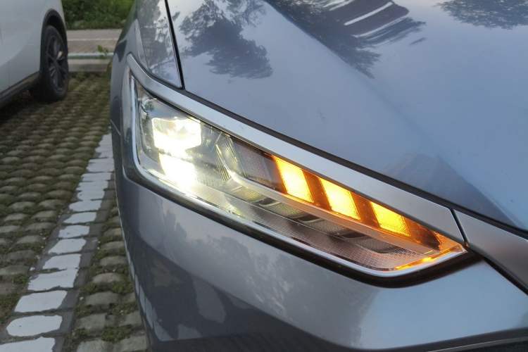 Used BYD Qin PLUS 2021 DM-i 55KM Flagship Model Right Front Headlight