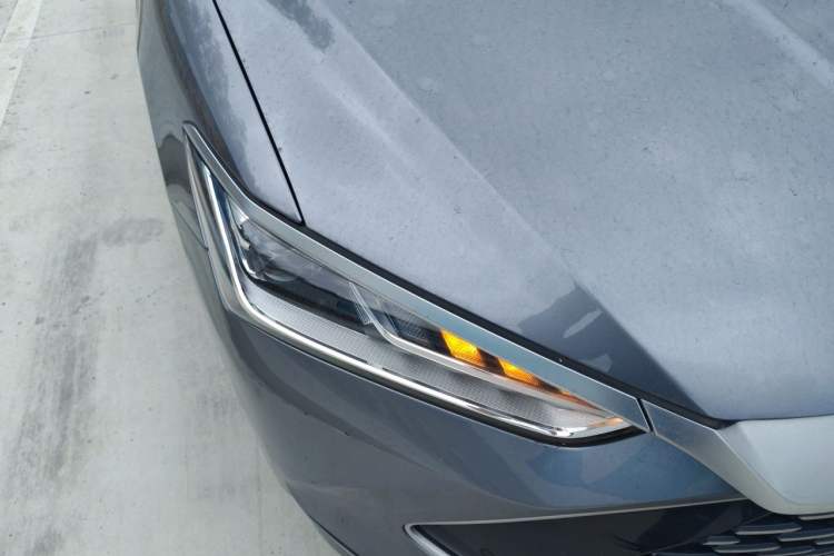 Used BYD Qin PLUS 2021 DM-i 120KM Flagship Model Right Front Headlight