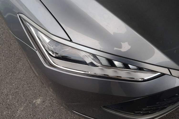 Used BYD Qin PLUS 2021 DM-i 120KM Flagship Model Right Front Headlight