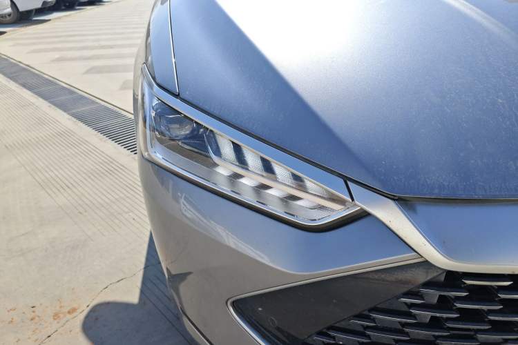 Used BYD Qin PLUS 2021 DM-i 120KM Flagship Model Right Front Headlight
