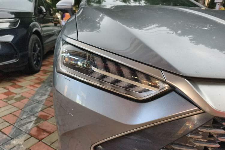 Used BYD Qin PLUS 2021 DM-i 120KM Flagship Model Right Front Headlight