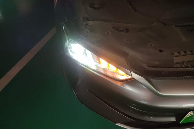 Used BYD Qin PLUS 2021 EV 600KM Flagship Model Right Front Headlight
