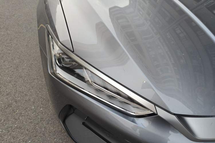 Used BYD Qin PLUS 2021 EV 600KM Flagship Model Right Front Headlight